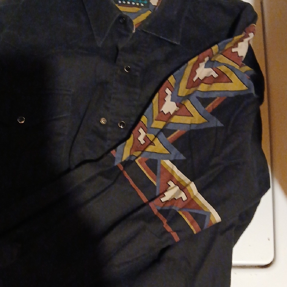 Roper Multicolor Geometric Pattern Shirt - Picture 5 of 5